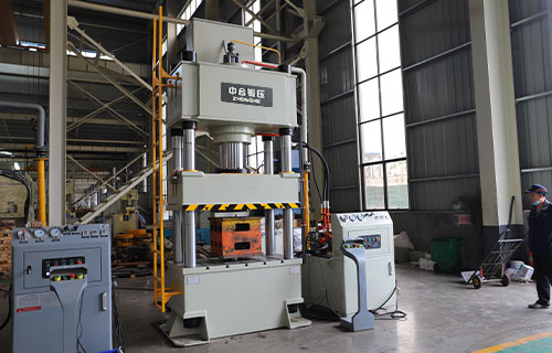 315噸四柱液壓機(jī)的市場發(fā)展趨勢與前景